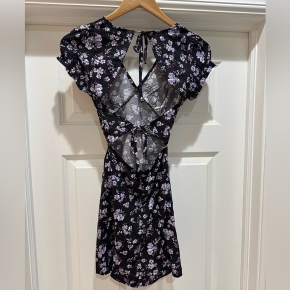RSQ Floral Open Back Short Dress - BLACK Size XXS - Picture 5 of 11
